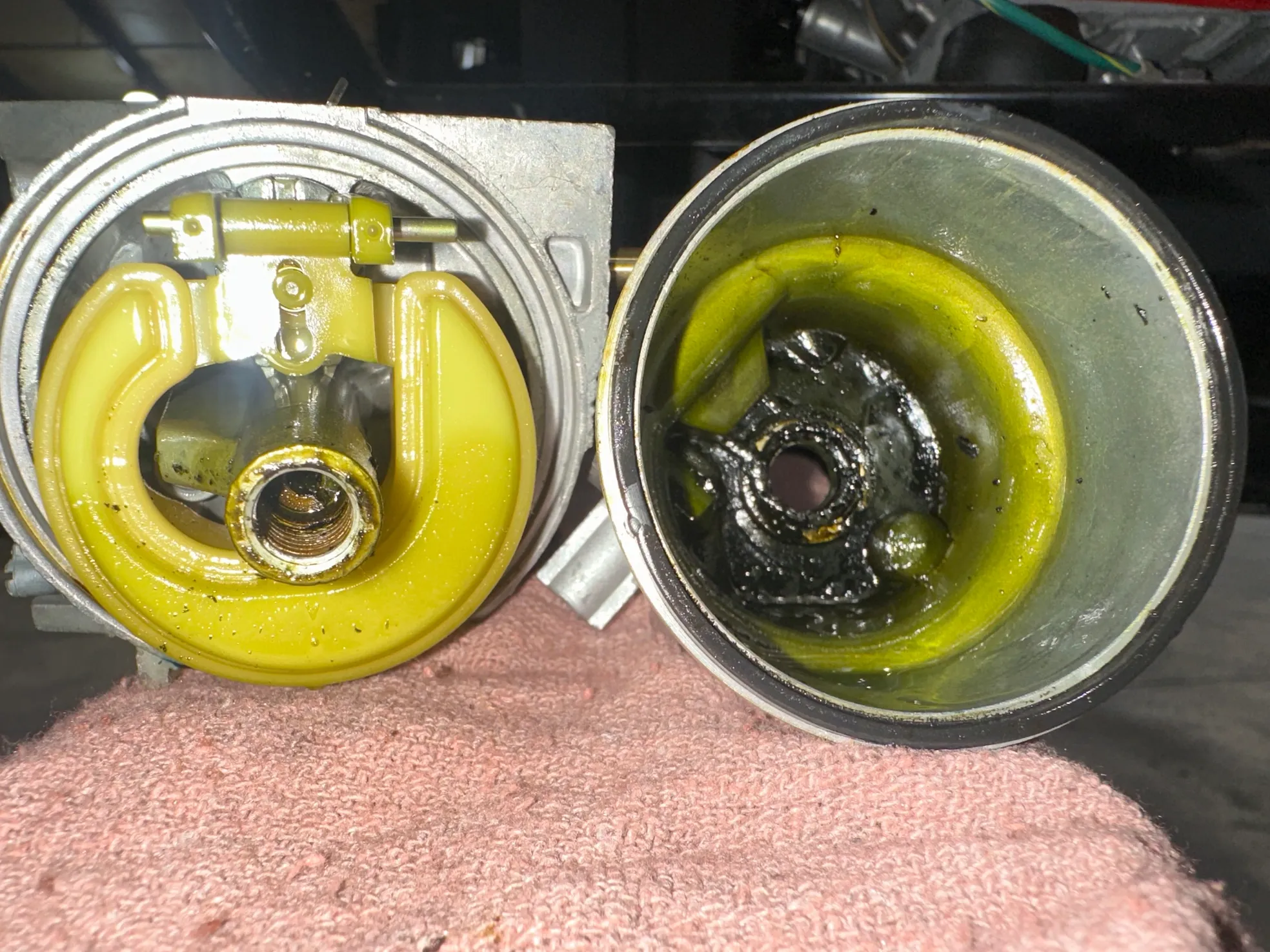Dirty carburetor bowl cleaning