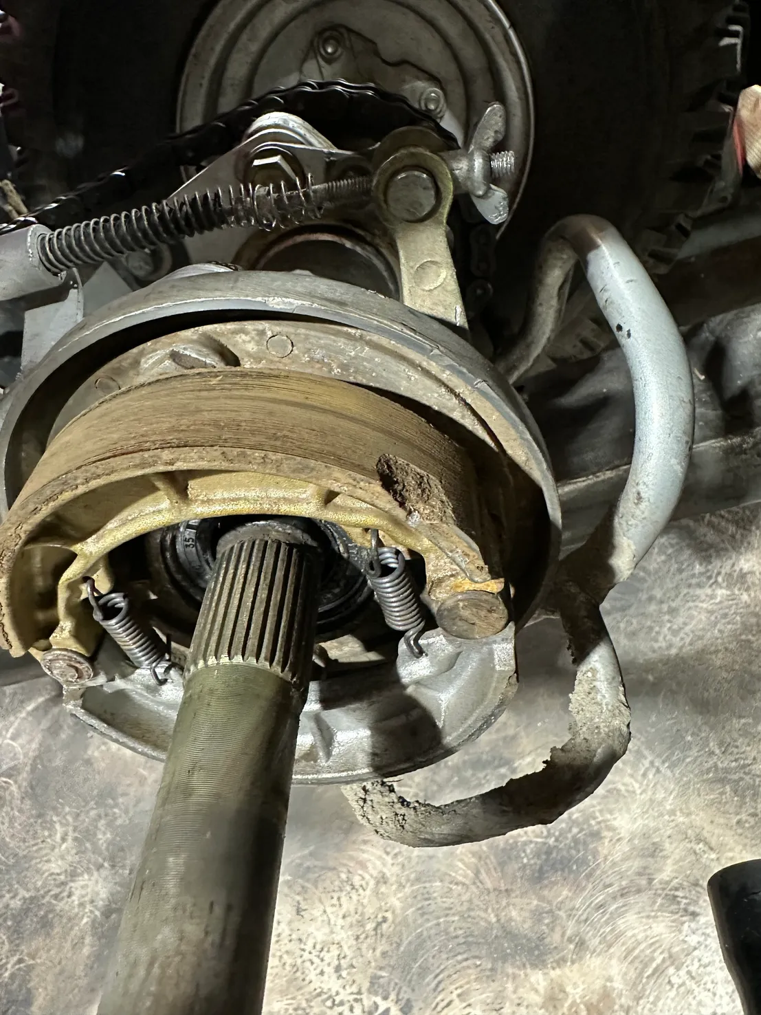 Drum brake assembly